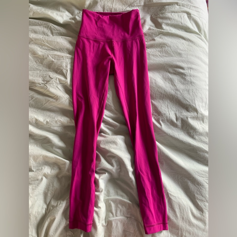 Lululemon magenta leggings